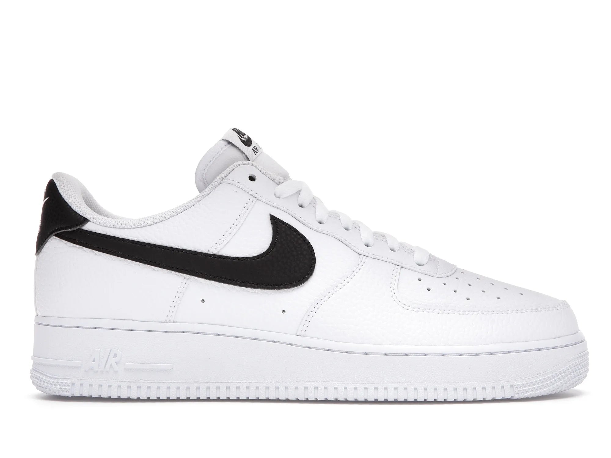 Nike Air Force 1 Low '07 White Black Pebbled Leather - solemarket.cz